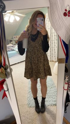 Cute Dress Outfits For School, Church Outfit Inspo For Teens, Church Dresses For Teens, Christian Concert Outfit Fall, Cold Church Outfit, Teen Church Outfits, Casual Dresses For School, Church Outfits For Teens