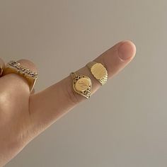 vintage 14k gold signet ring with filigree details and "A" engraving -solid 14k yellow gold with filigree details -vintage  -engraved "A" -size 4.75 -Affordable fine jewelry -from NYC Follow @apieceofaurum on IG for more affordable, one of a kind, vintage, fine jewelry *disclaimer - this is a vintage piece of jewelry meaning it has been pre-worn. Surfaces may have minor scratches and imperfections.* Signet Rings Women Vintage, Signet Ring Vintage, 14k Gold Signet Ring, Signet Ring Gold, College Rings, Affordable Fine Jewelry, Gold Pinky Ring, Signet Rings Women, Vintage Fine Jewelry