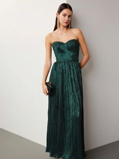 From Weddings To Holiday Galas—These Black Tie Dresses Will Take Your Breath Away - We Select Dresses Forest Green Dress Outfit, Green Dress Outfit Wedding, Forest Green Dress, Green Dress Outfit, Jordan Dress, Gown Rental, Formal Dress Code, Pleated Gown, Dress Code Wedding