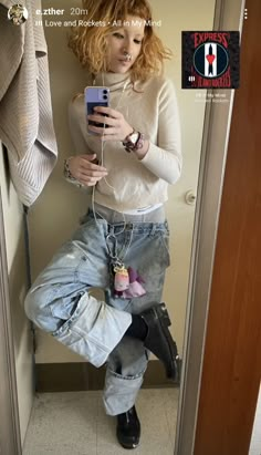 Cold Weather Outfits Grunge, Fire Clothes, Alt Clothes, Alt Outfits, Glad Rags, Gorgeous Clothes, Mood Board Fashion, Cold Weather Outfits, 2000s Fashion