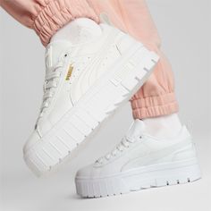 Mayze Classic Women's Sneakers | PUMA Puma Shoes Women, Athletic Chic, White Puma, Puma White, Street Style Edgy, Puma Cat, Sneakers Puma, Low Boots, Puma Sneakers