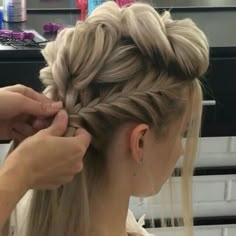 Hair Updos Tutorials, Haircut Tutorial, Braid Hairstyle, New Haircut, Trending Hairstyles, Braided Updo, Hair Tutorials, Stylish Hair, Double Tap