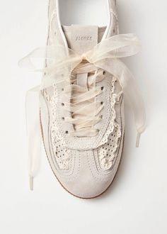 tb.490 Crochet Cream | ALOHAS Trendy White Shoes, Lace Tennis Shoes, Feminine Sneakers, Designer Wishlist, Girly Sneakers, Cream Sneakers, Lace Shoes, Color Crema, Cream Top