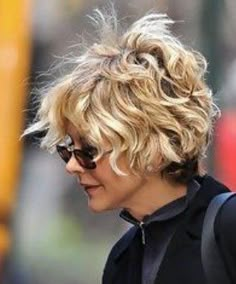 Chemo Haircut, Meg Ryan Short Hair, Meg Ryan Hairstyles, Layered Bangs, Short Shag Hairstyles, Meg Ryan, Short Grey Hair