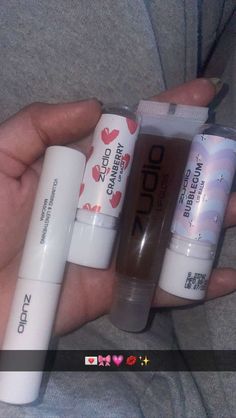 Zudio Lip Balms, Cutesy Makeup, Beginner Skin Care Routine, Best Lip Gloss, Simple Makeup Tips, Lip Care Routine, English File