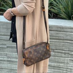 Preowned,Used ,Over 500$ Goes To Posh For Authentication Nancy Meyers, Louis Vuitton Crossbody, Bags Louis Vuitton, Louis Vuitton Bags, Louis Vuitton Bag, Louis Vuitton, Bag Lady, My Style, Color