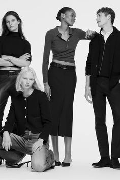 Club Monaco offers updated classics and key fashion pieces that are the foundation of a modern wardrobe. The brand’s signature clean style gives closet staples an update through great design and a current sensibility.