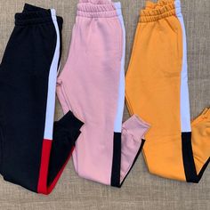 Sweatpants Collection, Custom Sweatpants, Fitness Wear Outfits, All Nike Shoes, Outfit Primavera, Cargo Pants Outfit, Fashion Top Outfits, Cute Sneakers, Casual Day Outfits