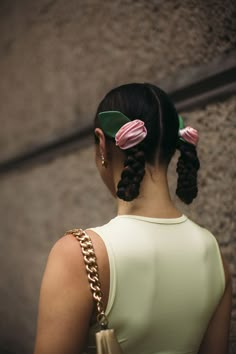 Balletcore Hair, Flower Updo, Κούρεμα Bob, Rose Hair Clip, Easy Bun Hairstyles, Flowers In Her Hair, Editorial Hair, Boring Hair, Fishtail Braid