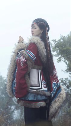 Mongolia Fashion, Mongolian Dress, Mongolian Woman, Mongolian Fashion, Mountain Clothes, Woman Archer, Traditional Asian Dress