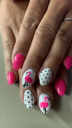 Pink Flamingo Nail Art, Kids Beach Nails, Kids Toenail Designs, Swimming Nails, Spring Fingernails, Zoo Nails, Vibrant Nail Designs, Italy Nails