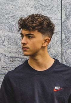 Teen Boys Curly Haircut Trendy, Taper Cut Men, Teen Boy Curly Haircut, Teen Boys Haircut Trendy, French Crop Hair Men, Teen Haircuts