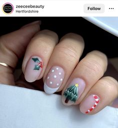 Winter Short Nails, Diy Christmas Nail Designs, Geeky Nails, Nails Festive, Christmas Nails Diy, Festive Nail Designs, Candy Cane Lane, Candy Cane Nails, Winter Manicure