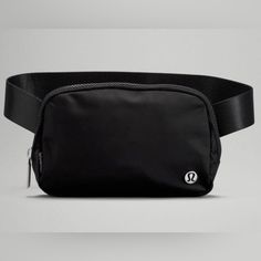 Lululemon Everywhere Belt Bag In Black With Silver Hardware. Nwt Sold Out And Super Popular. Fast Shipping Top Gifts For Women, Sports Belt, Bags Aesthetic, Chest Bag, Black Logo