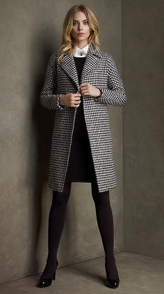 Black And White Coat, Mode Mantel, Mode Prints, Fall Fashion Coats, Mode Tips, Summer Work Outfits, Classy Work Outfits, White Coat, Winter Outfits For Work