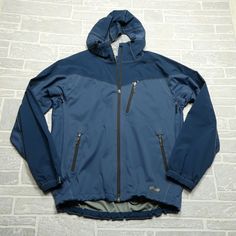 Blue Raincoat, Clothing Pieces, Hooded Raincoat, Vest Jacket, Zip Pockets, Mens Jackets, Mens Accessories, Mens Outfits, Things To Sell