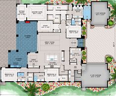 the floor plan for this house is very large and has lots of room to move around