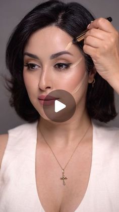 How To Do Daily Makeup, Self Makeup Tutorial, Maquillaje Simple, Simple Cute Makeup, Make Up Simple, Face Lift Makeup, Makeup Simple, Natural Make Up, Simple Makeup Ideas