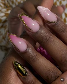 Chrome Oval Nails, Pink Almond Nails Black Women, Pink Almond Nails With Design, Designs On Short Natural Nails, Pink Chrome Nails Black Women, Pink And Gold Almond Acrylic Nails, Nude Nails With Gold Foil, Rose Gold Chrome Tips Nails, Pink Metalic French Tips