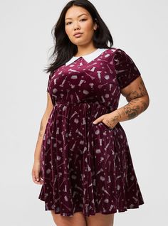 Disney Hocus Pocus Velvet Collared DressDisney Hocus Pocus Velvet Collared Dress, MULTI PRINT Disney Dresses For Women, Plus Size Disney, Velvet Skater Dress, Wishlist 2024, New Street Style, Collared Dress, Shoes For Leggings, Disney Dresses, Dress Images