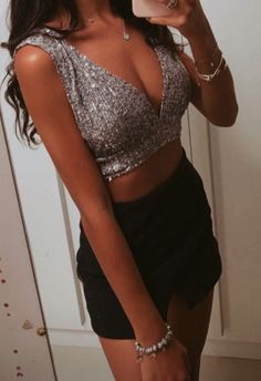 Carnaval Outfit, Trendy Outfit Inspo, Bar Outfits, Looks Pinterest, Cap Girl, Party Fits, Looks Party, Blouse Design Models