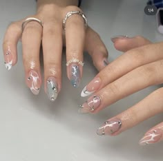 Nails Acrylic Chinese, Vintage Aesthetic Nails, Chinese Style Nails, Nail Ideas At Home, Nail Inspo Korean, Short Korean Nails, Korean Nails