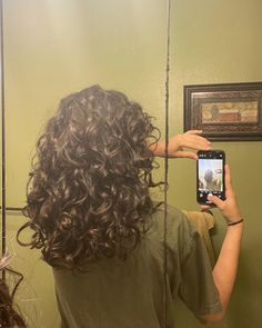 Natural Curly Hair Cuts, Curly Hair Photos, Different Hair Types, Different Hair, Haircuts For Wavy Hair, Haircuts For Curly Hair, Hairdos For Curly Hair, Wavy Curly Hair, Curly Hair Inspiration