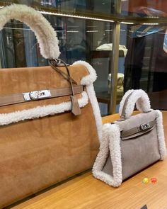 Hermès Shearling "Teddy" Kelly & Mini Kelly 20 Gris Caillou Veau Grizzly Shearling PHW Special Edition #hermes #kelly #bag #minikelly #teddy #winter #rare #limited #limitededition #wishlist #luxury Big Birkin Bag, Hermes Limited Edition Bag, Country Housewife, Realistic Wishlist, Kelly Hermes, Mini Kelly, Hermes Kelly Bag, Limited Edition Bag