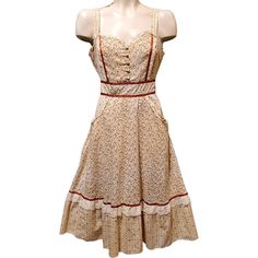 Sack Dress, 70s Women, Gunne Sax Dress, Romantic Outfit, Gunne Sax, Prairie Dress, Fit N Flare Dress, Dream Clothes, Vintage Boutique