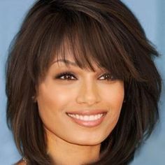 Shaggy Inverted Bobs Inverted Bobs, Popular Short Haircuts, Short Hair Model, Medium Hair Styles For Women, New Short Hairstyles, Layered Bob Hairstyles, Layered Bob, Penteado Cabelo Curto, Short Hair Haircuts