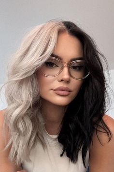 Basketball Hairstyles, Split Hair, Dyed Hair Inspiration, Women's Hairstyles, Pretty Hair Color, Women's Basketball, Dye My Hair