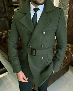 Gentsuitspage.com is the ultimate online destination for the best in menswear fashion. Dark Green Coat, Dark Blue Coat, Mens Fashion Coat, Leg Tattoo Men, Beige Coat, Black Winter Coat, Classic Coat, Grey Coat, Classic Coats