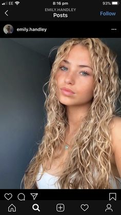 Curly Hair Styles Blonde, Blonde Hair Inspiration Curly, Dyed Curly Blonde Hair, Blonde Hair Color Ideas Curly, Permed Blonde Hair, Blonde Hair Wavy Natural, Dirty Blonde Hair With Highlights Curly, Curly Blonde Girl, Curly Blonde Hair Naturally