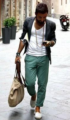 Handsome Italian Men, Mode Hippie, Boho Men, Mens Fashion Blog, Mode Boho, Italian Men, Men Style Tips, Men Street