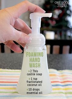 Foaming Hand Wash, Diy Essentials, Young Living Oils, Diy Essential Oils, Cleaners Homemade