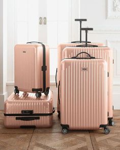 Se aceptan todos... #GoldBullion Suitcase Display, Rose Gold Luggage, Pink Luggage, Gold Everything, Hardside Luggage, Pearl Rose