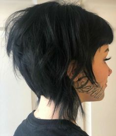 Short Edgy Haircuts Straight Hair, Plus Size Edgy Haircut, Short Punk Hairstyle Women, Goth Bob Haircut, Alternative Short Hair, Goth Short Hair, Short Goth Haircuts, Short Punk Haircuts, Brunette Bob With Bangs