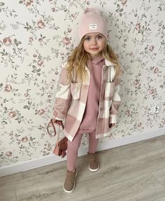 Country Fall Outfits, Madonna Vogue, Girls Winter Outfits, Style Parisienne, Toddler Girl Style, Open The Door, Kids Fashion Girl