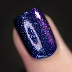 Paladin Aesthetic, Moonstone Nails, Nails Metallic, Mermaid Bath, Wedding Nail Polish, Mine Mine, Nail Shimmer, Galaxy Nails