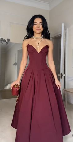 Elegant Semi Formal Dresses, A-line Dresses, Styling A Red Dress, Formal Dress Aesthetic, Party Guest Outfit, Elegant Birthday Dress, Red Carpet Dresses Short, Prom Dress Corset, Red Corset Dress