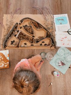 #smallworldplay #learningthroughplay diy ant hill made from nature and recycled items Animal Homes, Ant Hill, Chart Ideas, Nature School, Small World Play, Loose Parts, Recycled Items, Learning Through Play, Small World