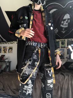 Rocker Outfit Men Punk Rock, Red Punk Outfits Men, Emo Outfit Ideas Men, Punk Style Outfits Grunge, Punk Fits Male, Punk Alternative Style, Alternative Outfits Masc