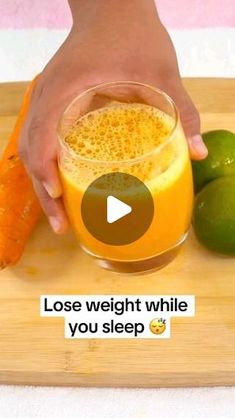 Natural Living Remedies on Instagram Drink Smoothies, Detox Smoothie Recipes, Best Fat Burning Foods, Food Meals, Fat Burning Smoothies, New Lifestyle