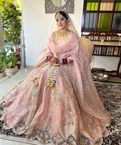 Light Pink Bridal Lehenga, Light Pink Wedding Dress, Pink Bridal Lehenga, Latest Bridal Lehenga Designs, Sikh Bride, Latest Bridal Lehenga, Desi Wedding Dresses, Couple Wedding Dress, Wedding Lehenga Designs