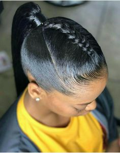 @shawtielit Buns Styles, Tia Hair, Ponytails Hairstyles, Invisible Ponytail, Tan Skin Blonde Hair, Tree Braids, Bun Updo