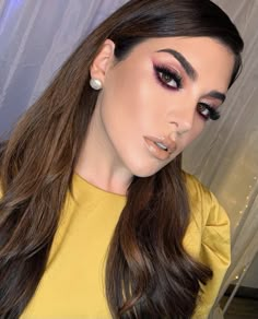 Facial Tips, Inspo Makeup, Makeup 101, Star Eyes, Glam Makeup Look, Make Up Inspo, Glam Makeup, Eyeshadow Looks, Makeup For Brown Eyes