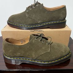 Men’s Doc Dr Martens Size 12 Smiths Repello Olive Green Suede Oxford Dress Shoes New Without Box Sage Green Shoes Men, Doc Martens Dress Shoes, Men’s Green Shoes Outfit, Olive Green Shoes For Men, Green Oxford Shoes, Dark Green Doc Martens, Green Suit Men, Mens Tassel Loafers, Suede Shoes Men