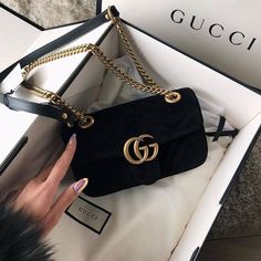 Gucci Purses, Nails Fashion, Nails Glitter, Nails Simple, Nails Summer, Luxury Purses, Gucci Fashion