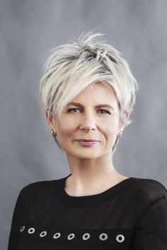 Short Grey Hair, Haircuts For Fine Hair, Short Cut, Short Hair Haircuts, Short Hair Older Women, Short Hair With Layers, Short Hair Styles Pixie