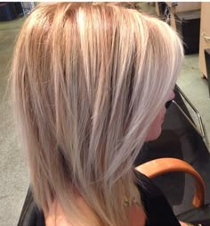 Streaks Salon Genevieve Jansen Κούρεμα Bob, Layered Haircuts For Women, Medium Layered Haircuts, Medium Layered Hair, Medium Length Hair With Layers, Choppy Bob Hairstyles, Hairstyle Gallery